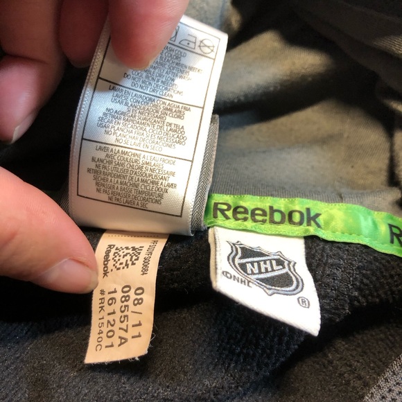 Reebok Toronto Maple Leap Fell Zip Hoodie Centre Ice Collection Small - Picture 12 of 16